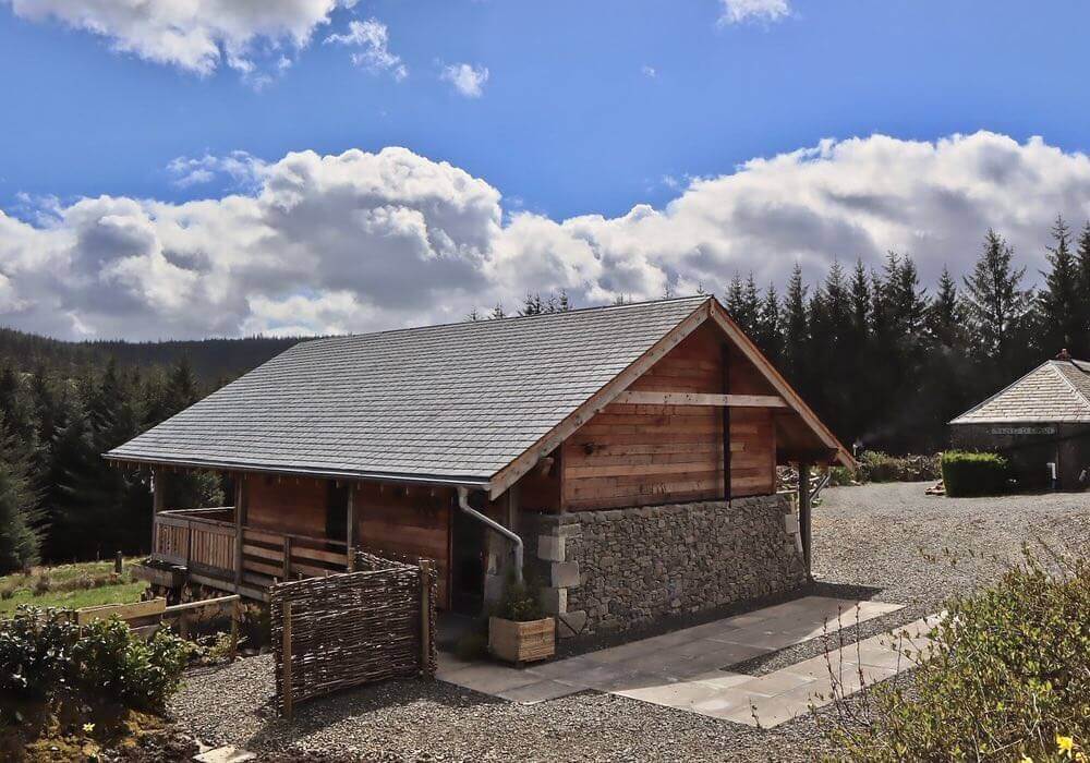 Alpnhaus in Scotland meets Saint Charles