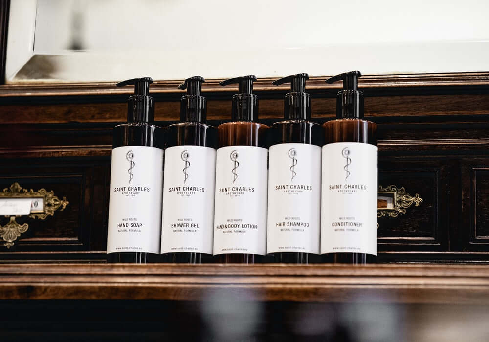 Wild Roots Produkte von Saint Charles in der Wiener Apotheke